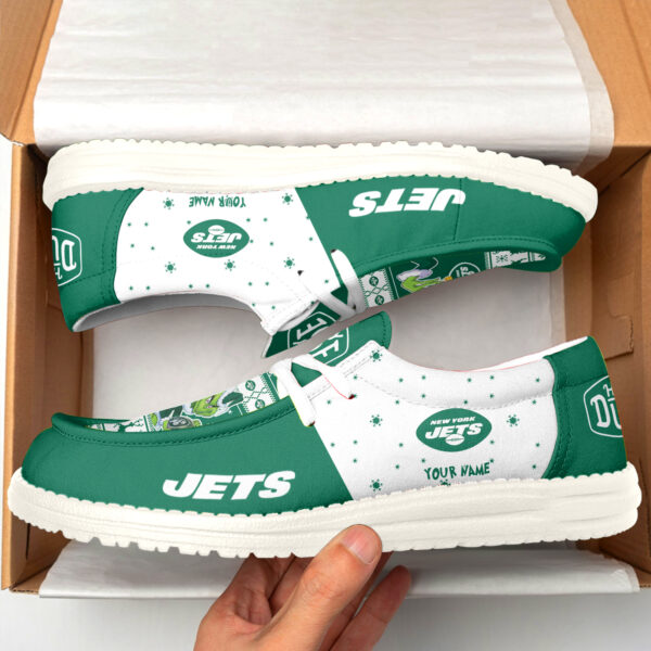 Tubopro New York Jets & The Grinch Personalized Hey Dude Shoes For Men - Image 2