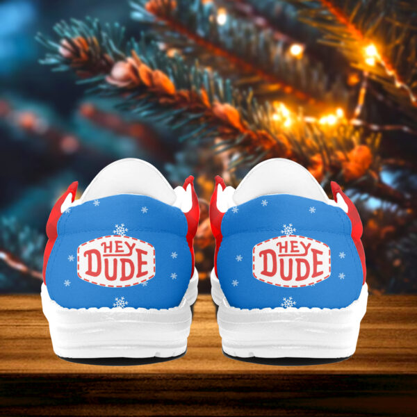 Tubopro The Grinch & Los Angeles Dodgers Personalized Hey Dude Shoes For Men And Women - Image 3