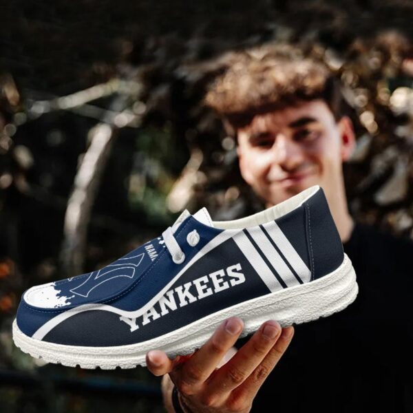 Tubopro New York Yankees Hey Dude Shoes For Men And Women - Image 3